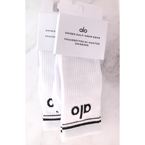 Alo Yoga Unisex Half Crew Throwback White Socks Set Bundle 2 pairs BNWT - Picture 1 of 7